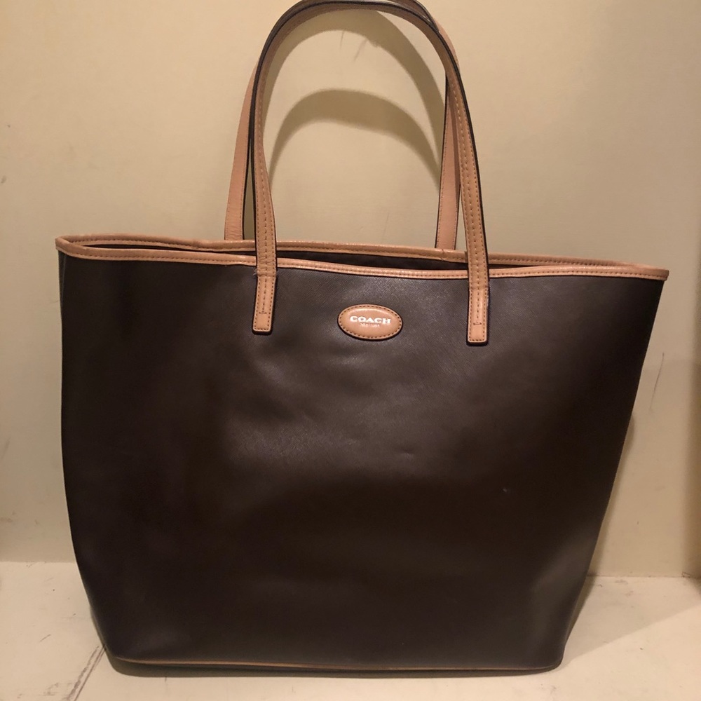 Dark brown COACH shoulder bag